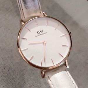 Daniel Wellington PETITE BONDI Rose Gold Watch